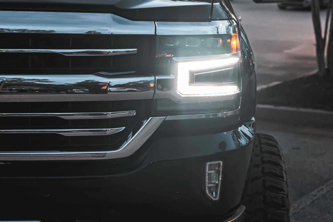 Phares à LED XB pour Chevrolet Silverado 1500 (16-18)