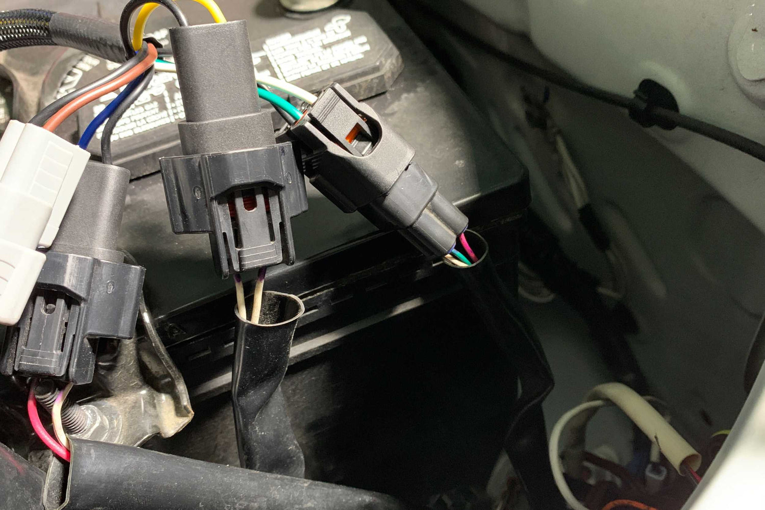 Conversion Harness: Tacoma OEM LED Headlights (16-23) SINGLE