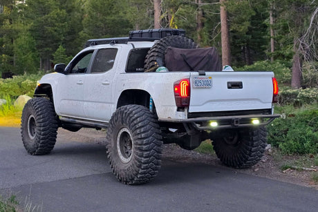 Feux arrière à LED XB pour Toyota Tacoma (16-23) (transparents)