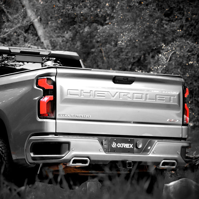 19-25 Chevrolet Silverado 1500 / 20-25 Silverado 2500HD/3500HD LUXX-Series LED Tail Lights Black Red