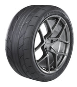 Nitto NT555RII P305/45R17