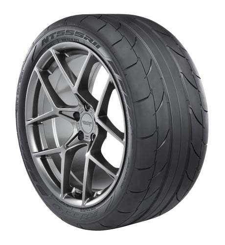 Nitto NT555RII 245/45R17