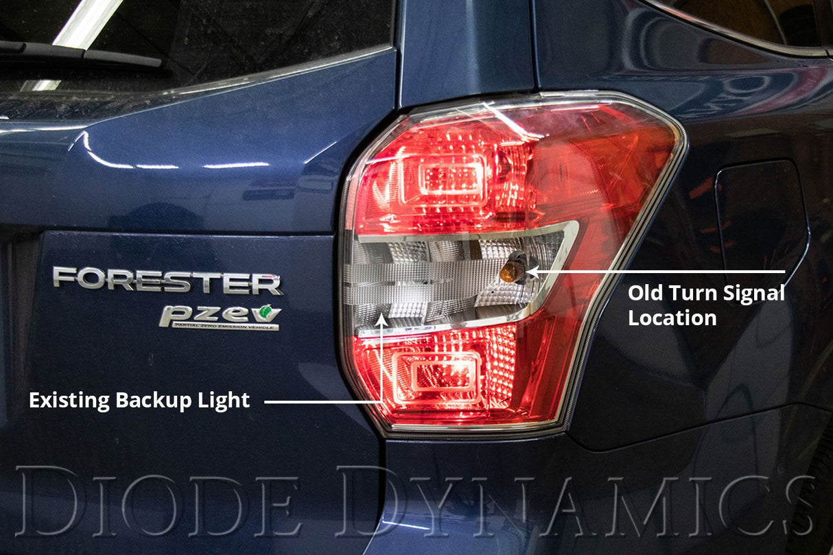2014-2016 Subaru Forester Standard Tail As Turn + Module de sauvegarde (paire)