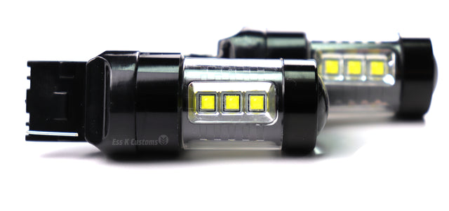 Ampoules LED inversées série noire 7443/7440 (paire)
