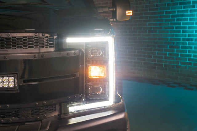 Ford Super Duty (17-19) : Phares à LED hybrides Morimoto