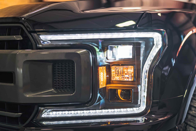 Ford F150 (18-20): Morimoto Hybrid Led Headlights